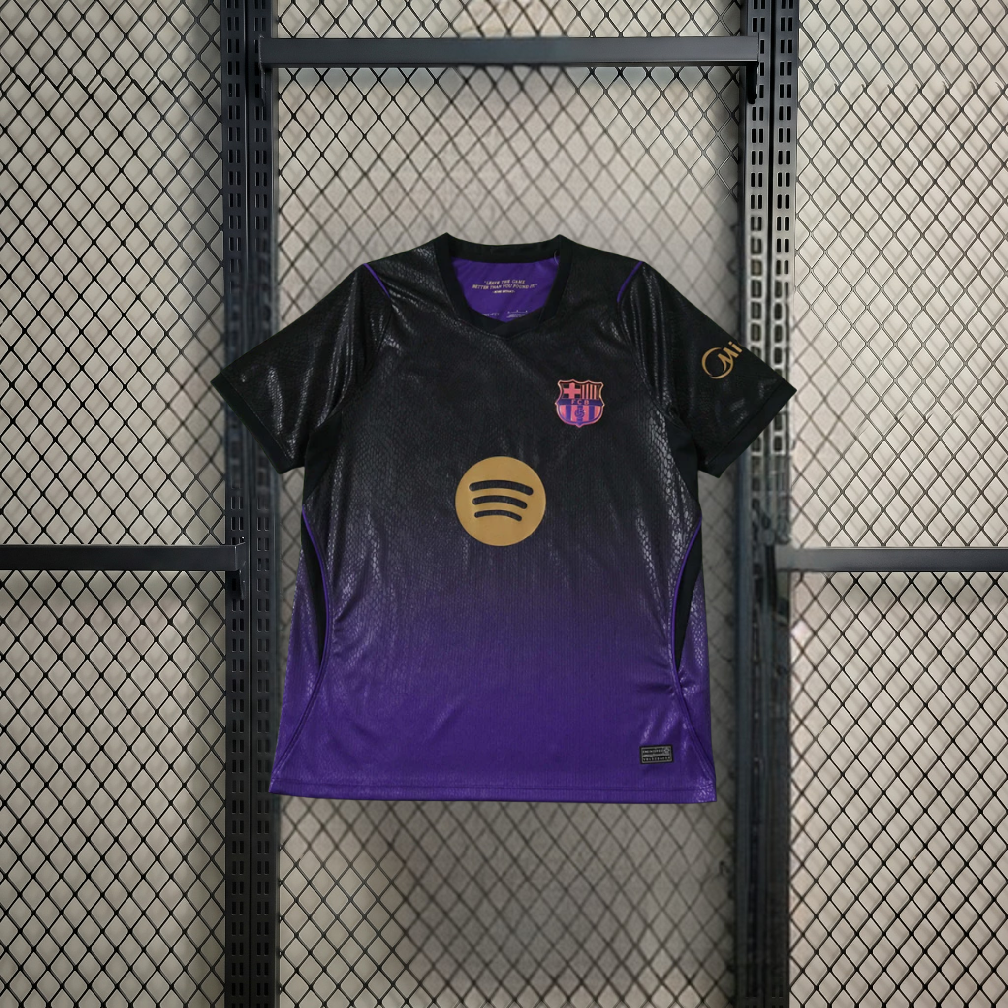 Barcelona away 26/27