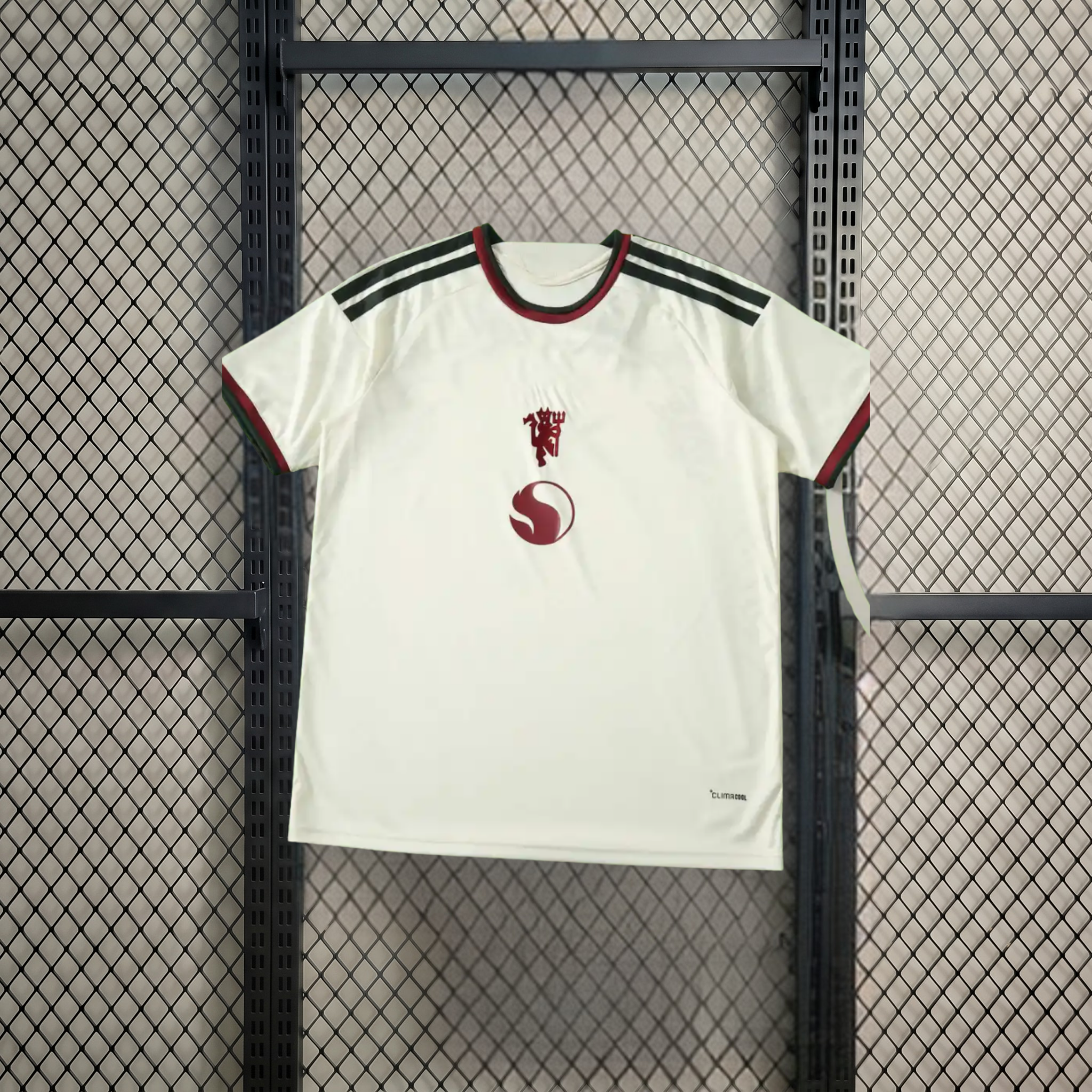 Manchester United third 26/27